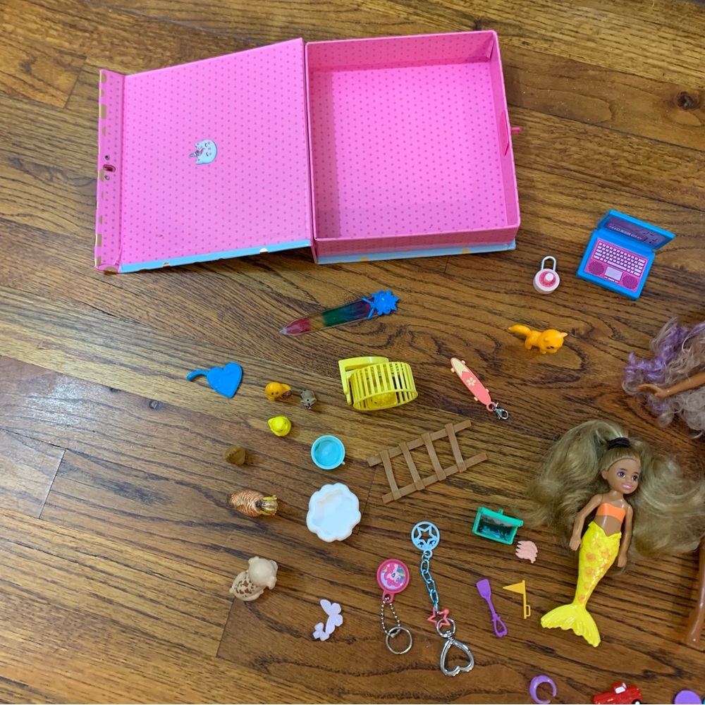 Girls Barbie & Mermaid Doll Accessories Clothes Pets Farm Animals Storage Box - Picture 6 of 16